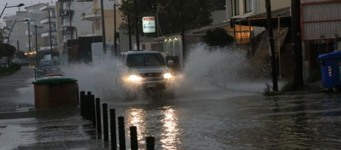 Πλημμύρες και χαλάζι στη Χαλκιδική την Τρίτη - Πως θα είναι ο καιρός το επόμενο πενθήμερο (φωτό, βίντεο)